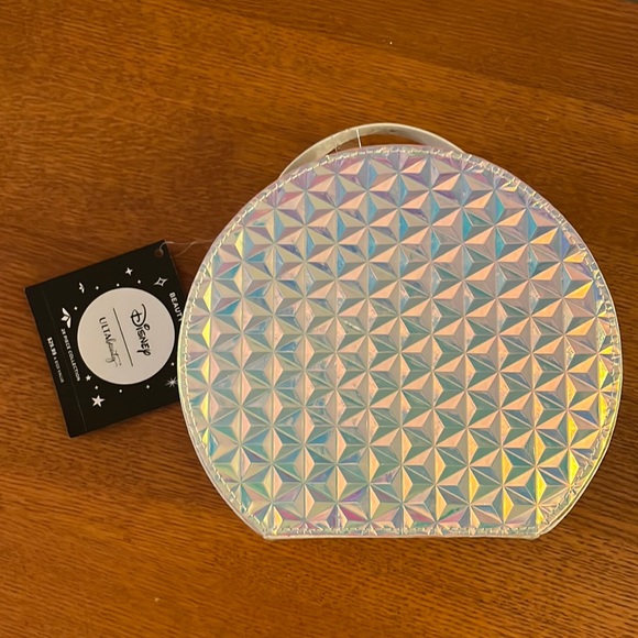Disney Ulta Makeup + Epcot Beauty Box 28 Piece - Picture 1 of 8